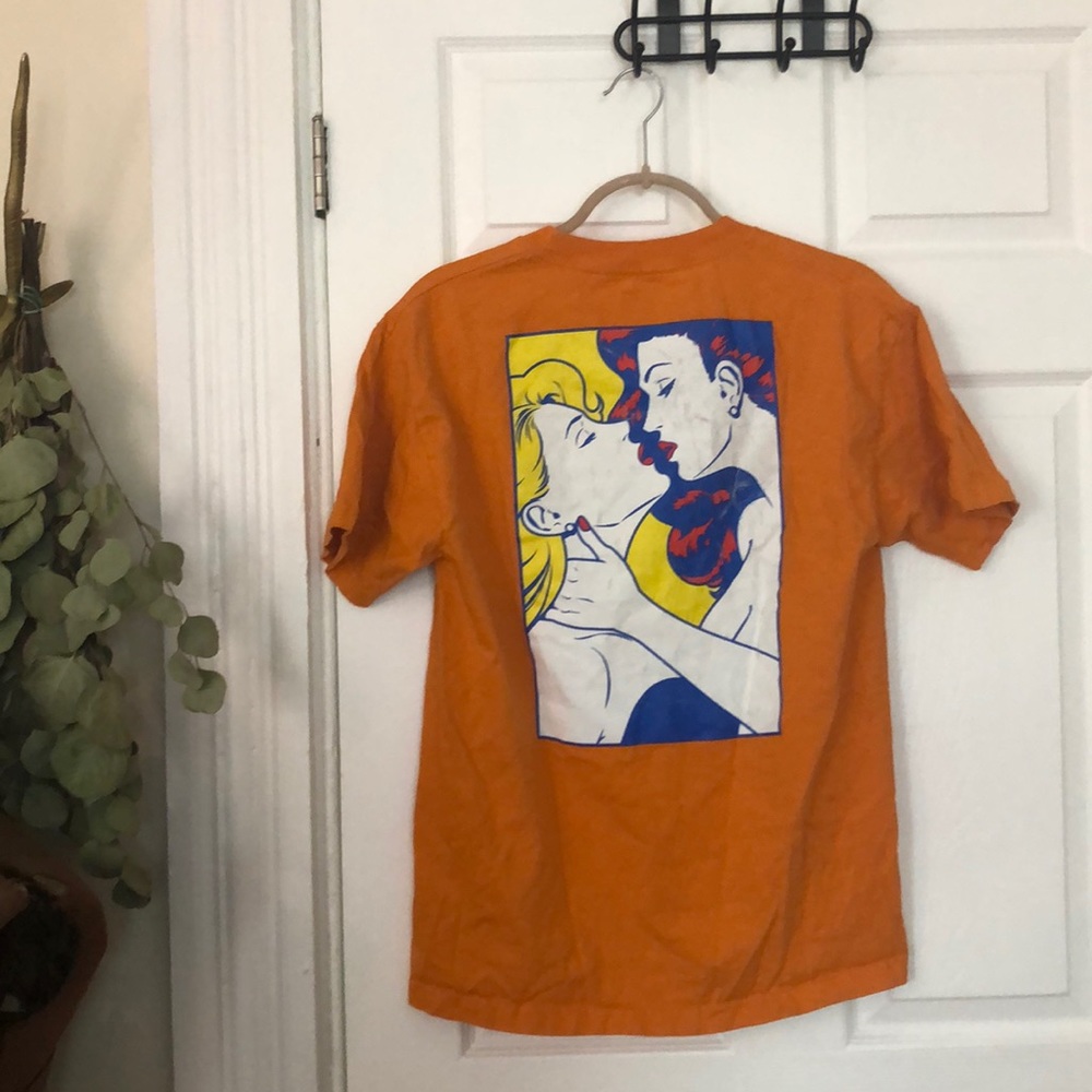 ✨SALE✨ Orange sapphic graphic T